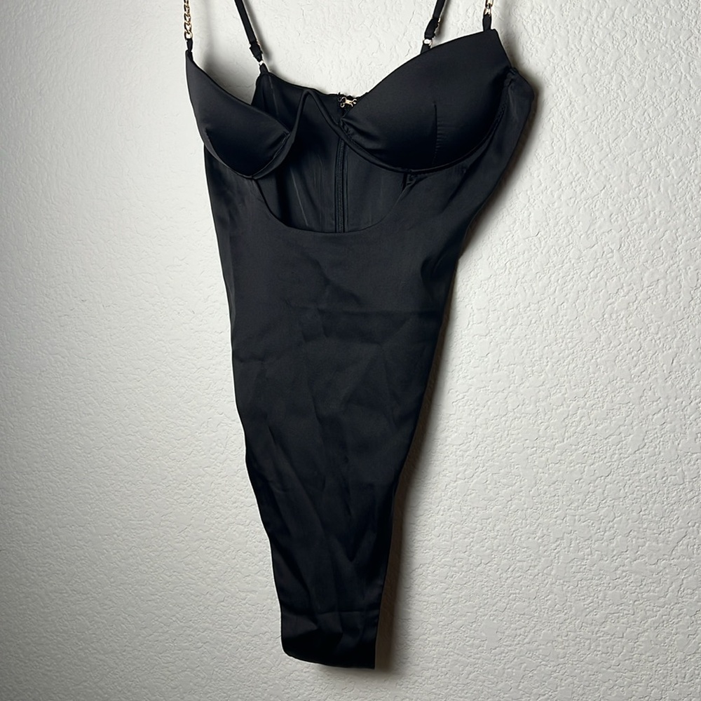 Oh Polly Cut Out Bodysuit Black Size 2 - Picture 2 of 7